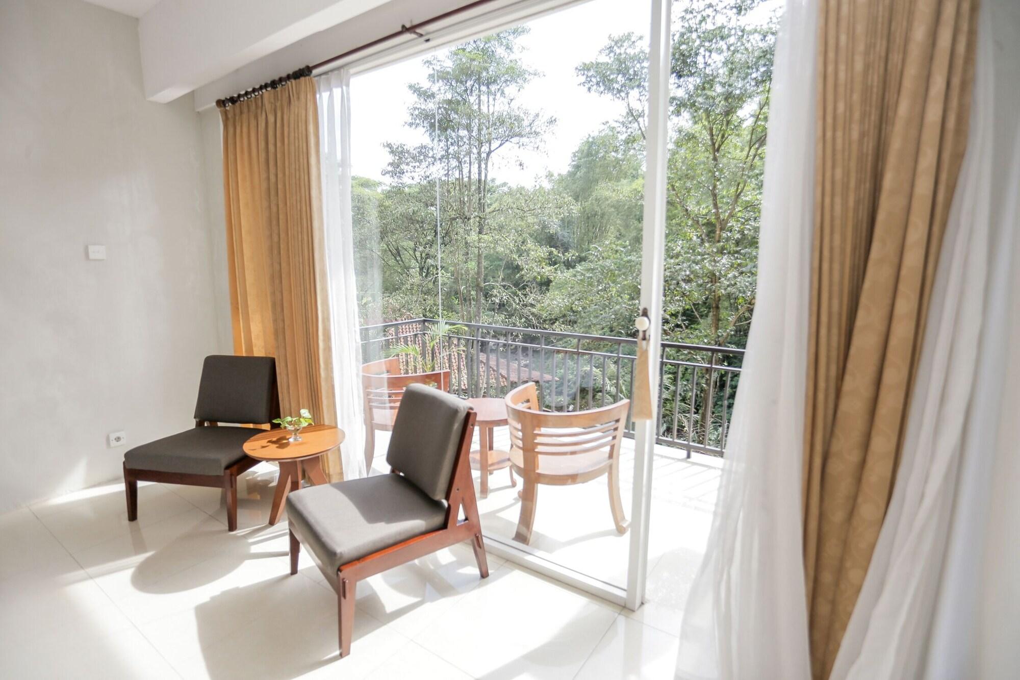 Ubud & Hotel 3*
